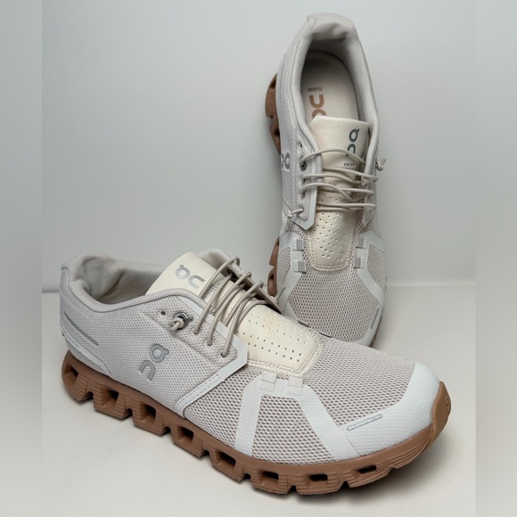 On Cloud 5 Shoes Women's Size 9.5 Sand/Rosebrown Sneakers Athleisure Running - Picture 2 of 9